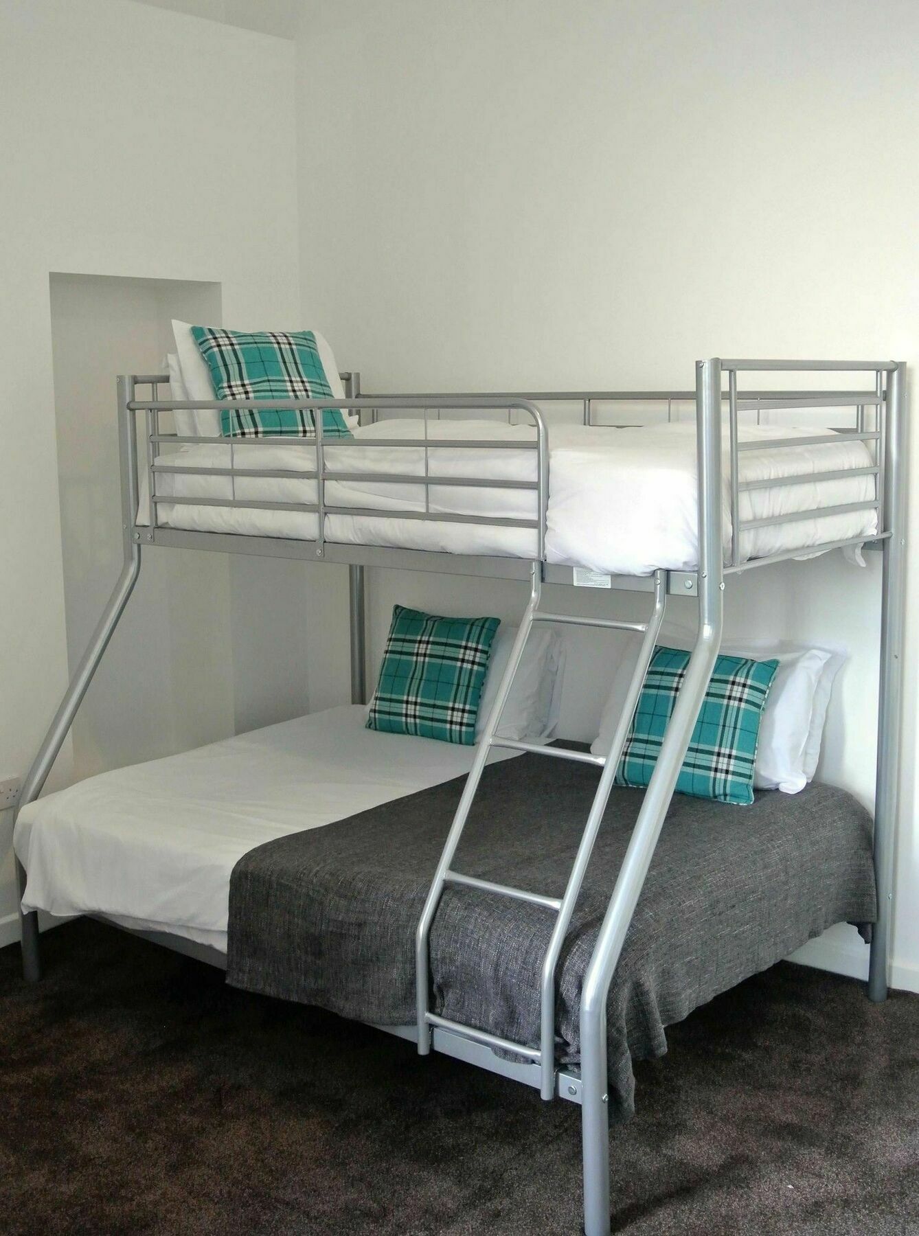 Approved Serviced Apartments Gorse Hill Manchester Ngoại thất bức ảnh