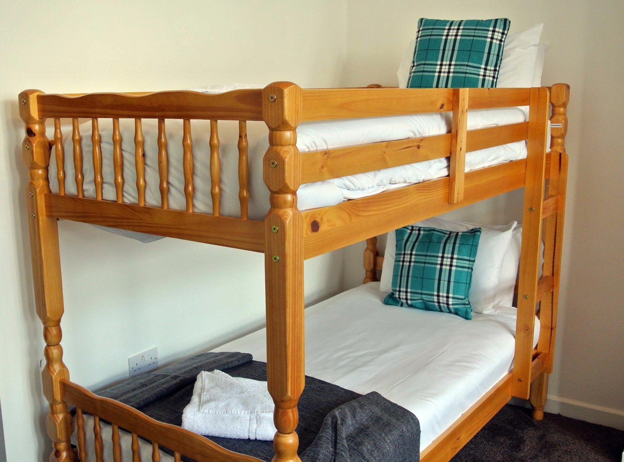 Approved Serviced Apartments Gorse Hill Manchester Ngoại thất bức ảnh